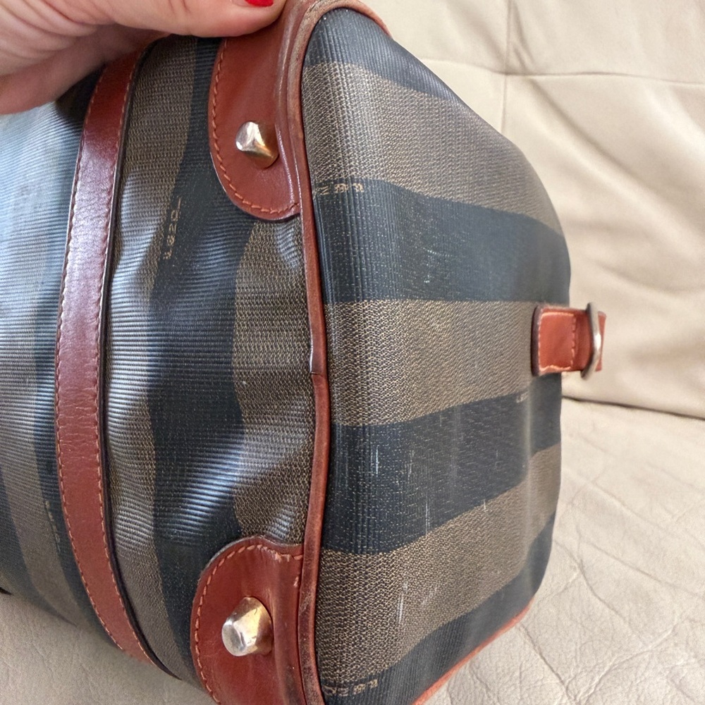 Vintage FENDI bag, authentic, made in Italy - Picture 7 of 16
